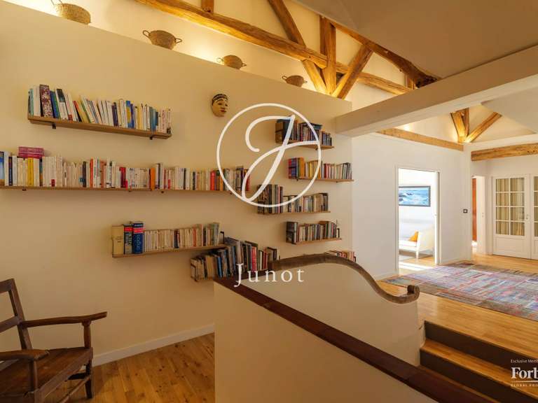 Maison Sucy-en-Brie - 4 chambres - 240m²