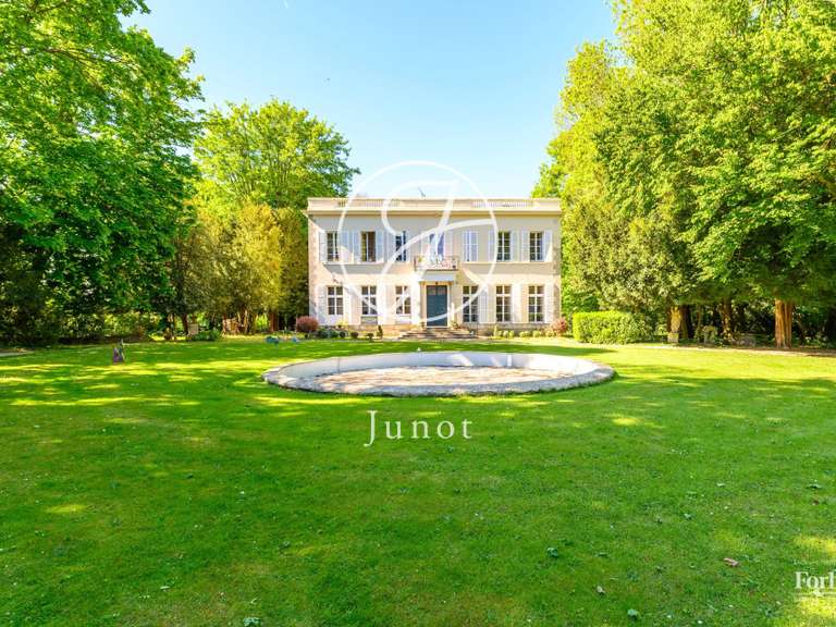 Maison Provins - 4 chambres - 297m²