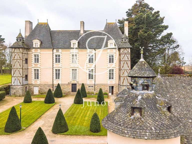 House Rennes Gare - 5 bedrooms - 663m²