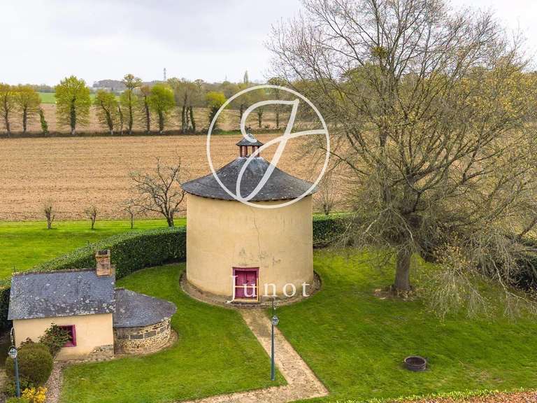 House Rennes Gare - 5 bedrooms - 663m²