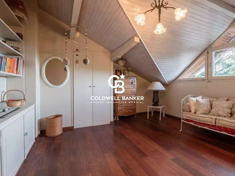 Maison Vétraz-Monthoux - 6 chambres - 190m²