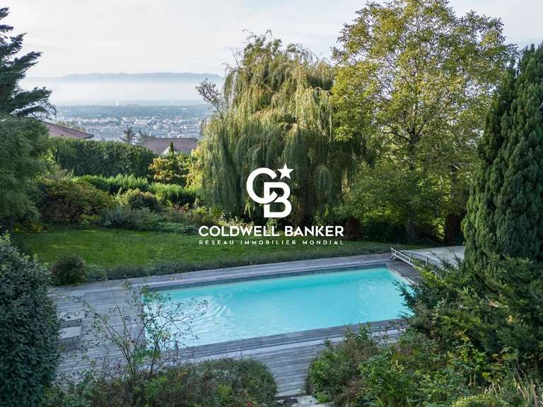 Maison Vétraz-Monthoux - 6 chambres - 190m²