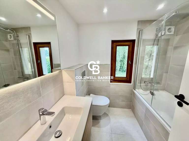 Maison Moëns - 4 chambres - 220m²