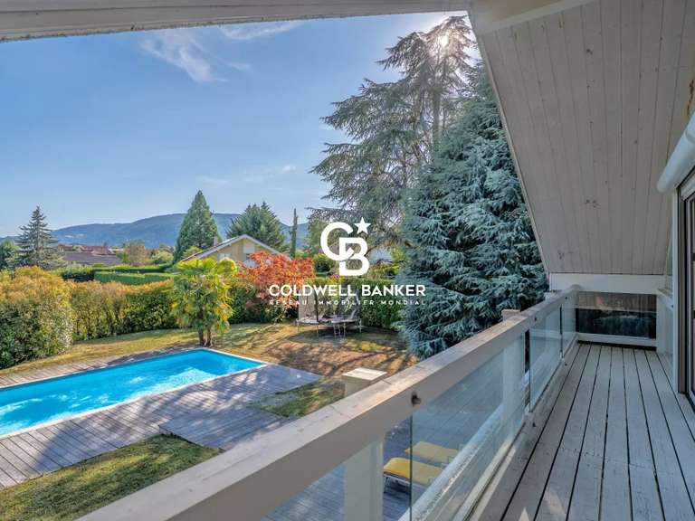 Maison Vétraz-Monthoux - 4 chambres - 180m²