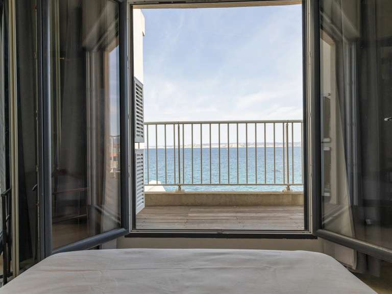 Maison Marseille 8e - 3 chambres - 190m²