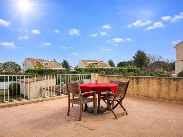 Maison Saint-Cyr-sur-Mer - 4 chambres - 191m²