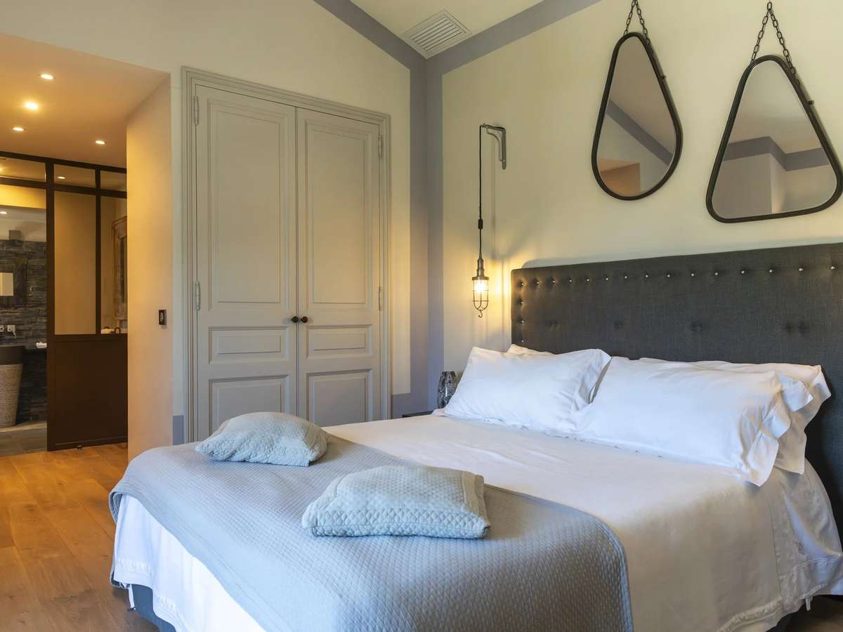 Maison Raphele-les-arles