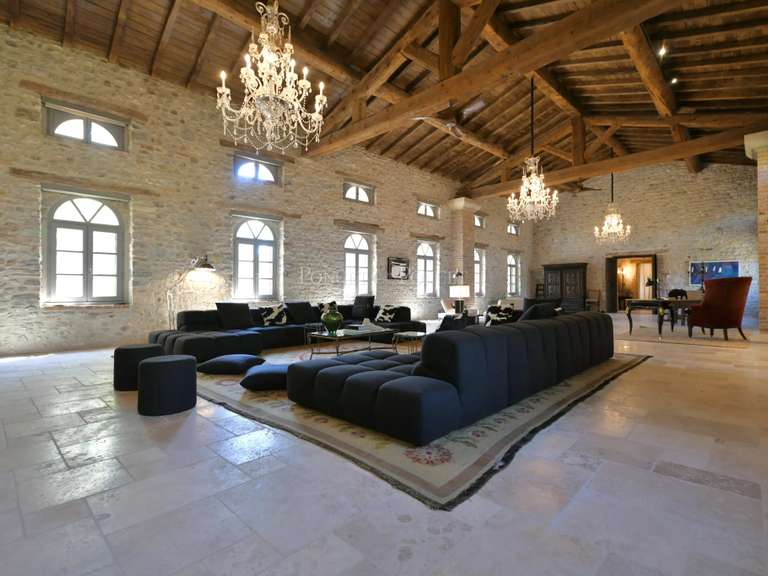 Maison Uzès - 15 chambres - 1903m²
