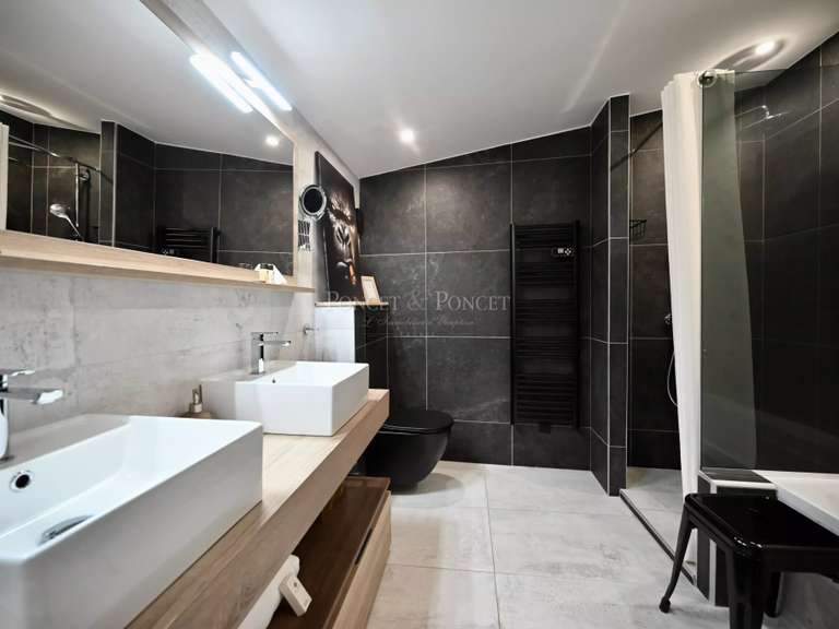 Maison Uzès - 6 chambres - 359m²