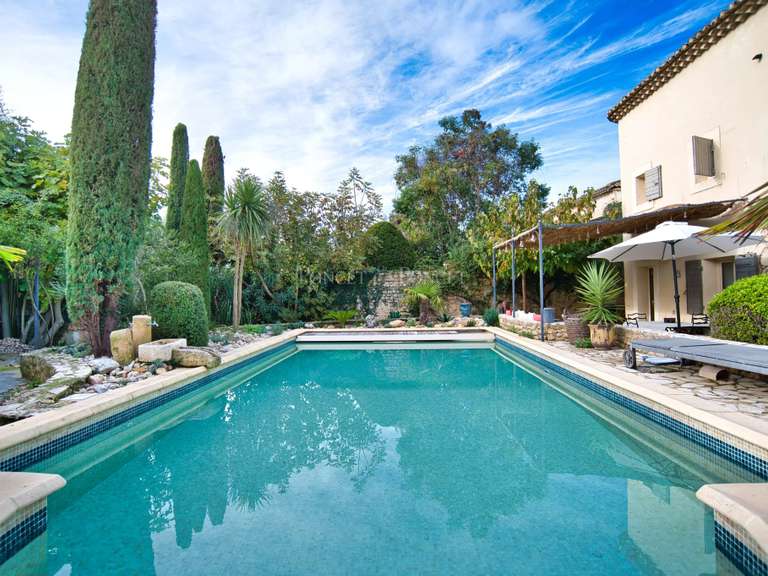 Maison Uzès - 6 chambres - 359m²