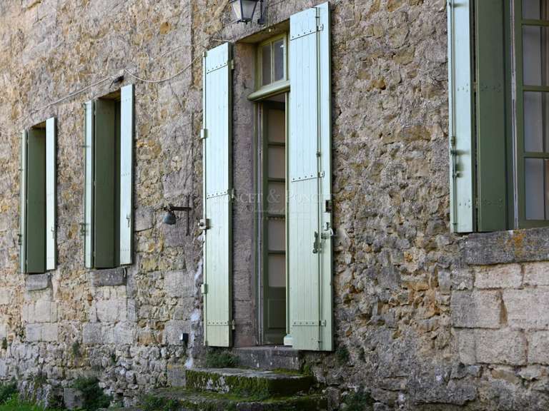 Maison Uzès - 7 chambres - 300m²