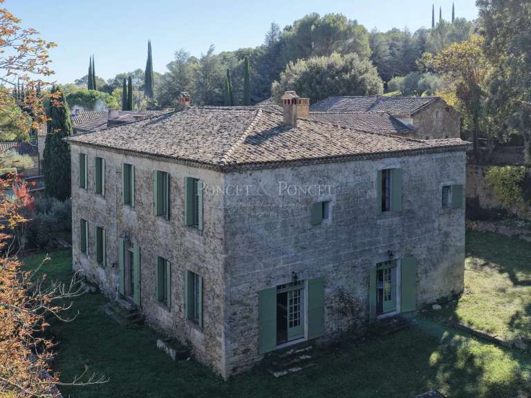 Maison Uzès - 7 chambres - 300m²