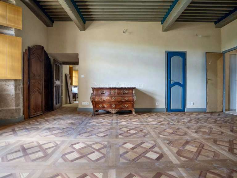 House Joyeuse - 7 bedrooms - 400m²