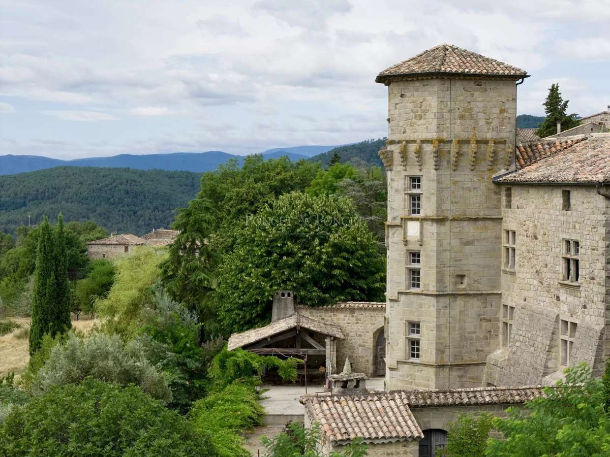 House Joyeuse
