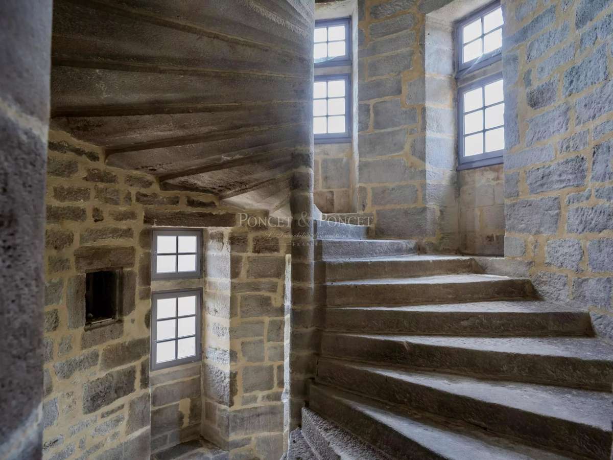 House Joyeuse