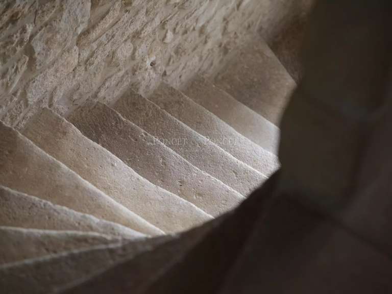 Maison Uzès - 6 chambres - 451m²