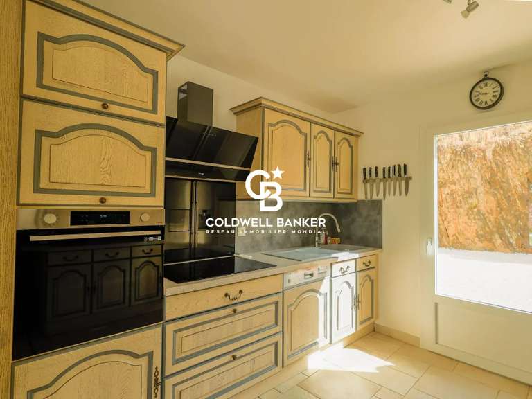 House Bormes-les-Mimosas - 4 bedrooms - 173m²