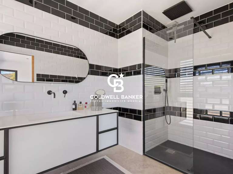 Maison La Londe-les-Maures - 4 chambres - 183m²