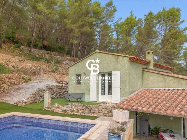 Maison Solliès-Ville - 3 chambres - 126m²