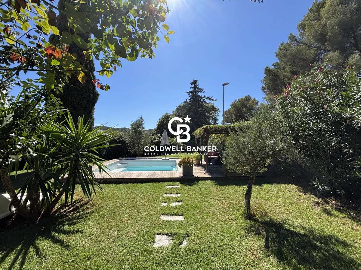 House Bormes-les-Mimosas