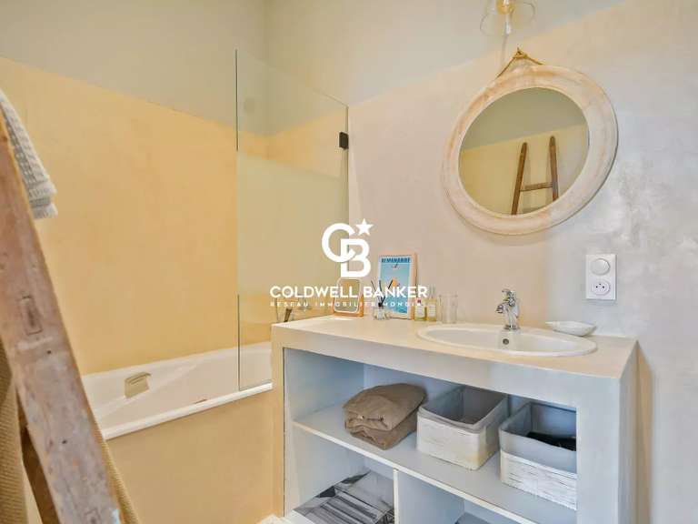 Maison Carqueiranne - 6 chambres - 213m²