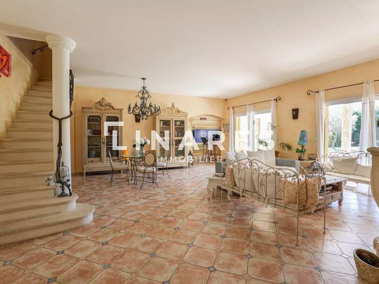 Maison Trets - 6 chambres - 230m²