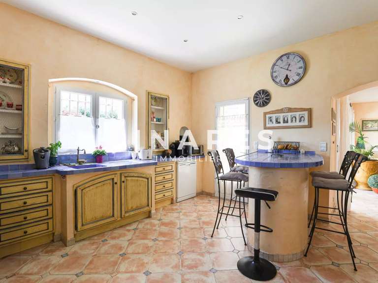 Maison Trets - 6 chambres - 230m²