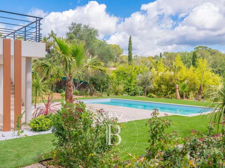 Maison Saint-Raphaël - 5 chambres - 185m²