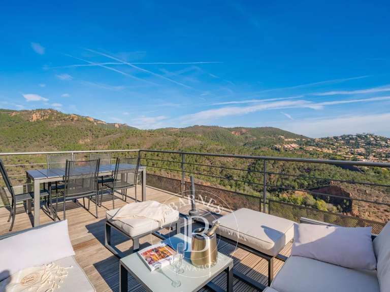 Maison Théoule-sur-Mer - 5 chambres - 183m²