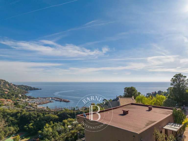 Maison Théoule-sur-Mer - 5 chambres - 183m²