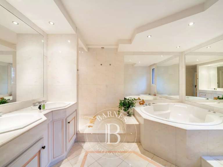 Maison Théoule-sur-Mer - 5 chambres - 320m²