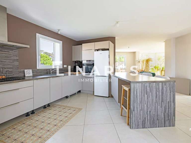 Maison Marseille 9e - 3 chambres - 182m²