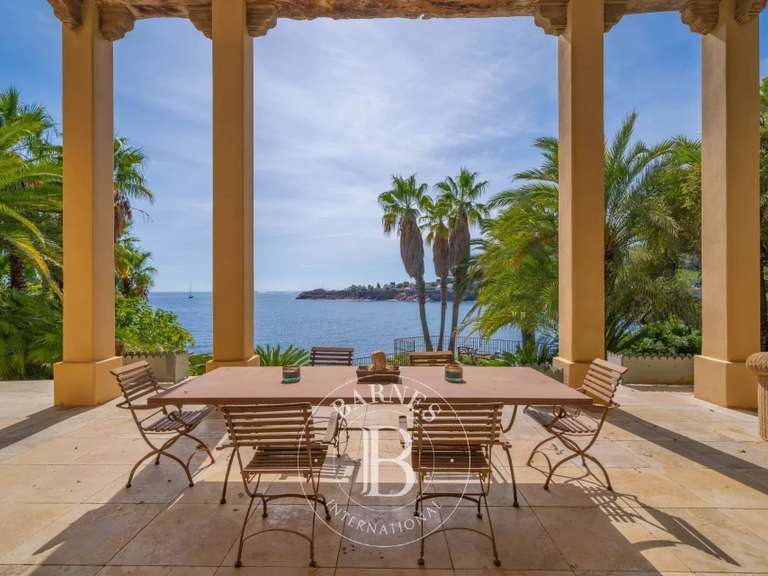 Maison Antheor - 5 chambres - 243m²