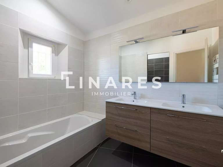 Maison Éguilles - 5 chambres - 210m²