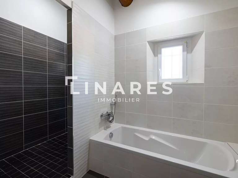 Maison Éguilles - 5 chambres - 210m²