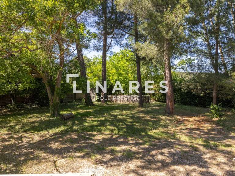 House Bouc-Bel-Air - 6 bedrooms - 308m²