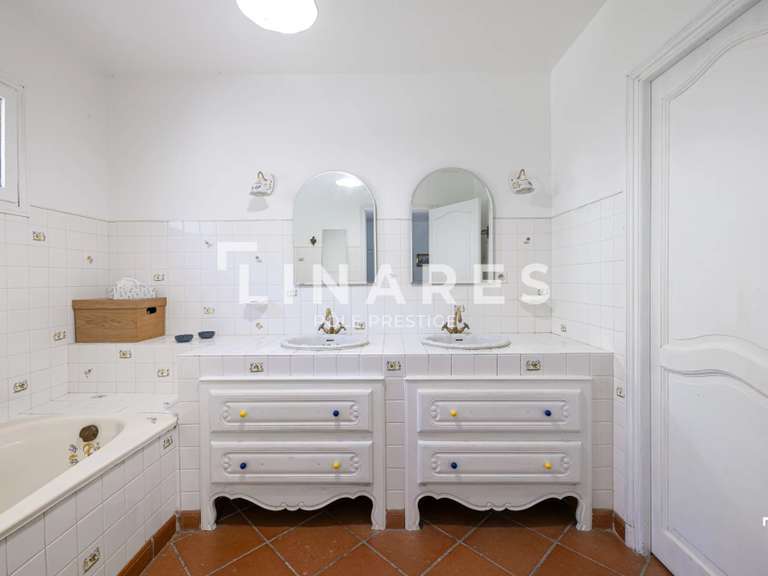 House Aix-en-Provence - 8 bedrooms - 310m²