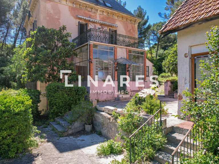 Maison Marseille 11e - 6 chambres - 291m²