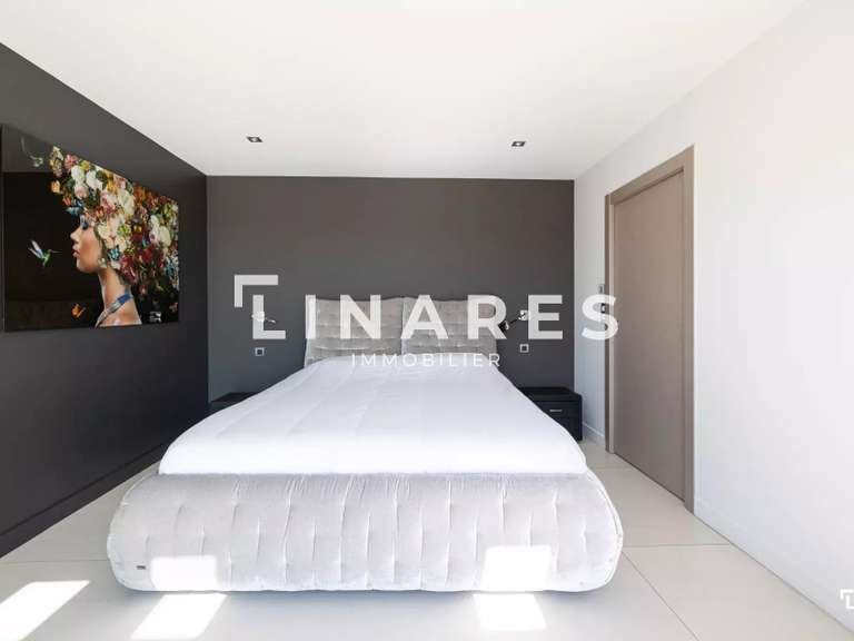 House Marseille 11e - 4 bedrooms - 333m²