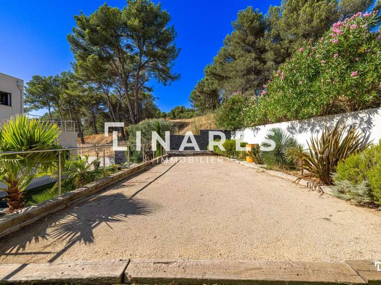 House Marseille 11e - 4 bedrooms - 333m²