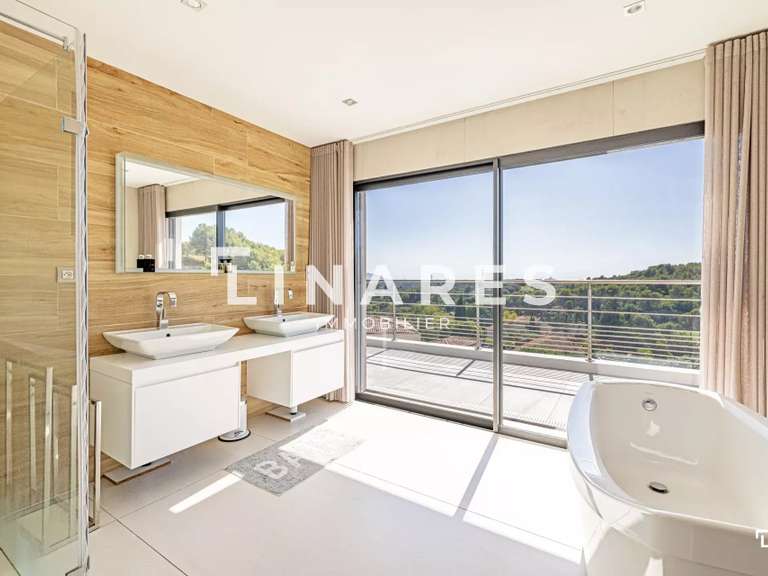House Marseille 11e - 4 bedrooms - 333m²