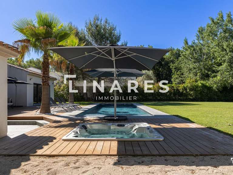 House Aix-en-Provence - 4 bedrooms - 271m²