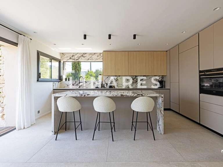 Maison Le Puy-Sainte-Réparade - 5 chambres - 459m²