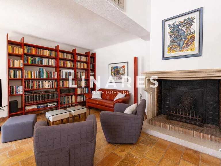 Maison Saint-Marc-Jaumegarde - 7 chambres - 457m²