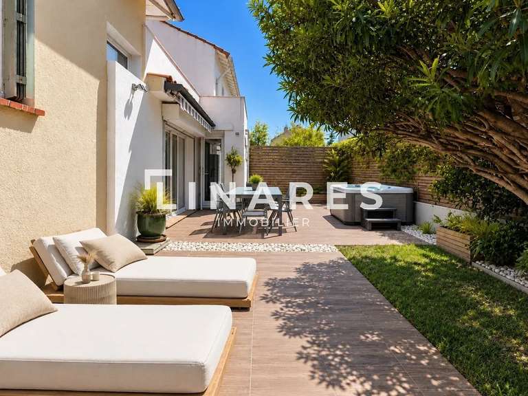House Marseille 12e - 4 bedrooms - 135m²