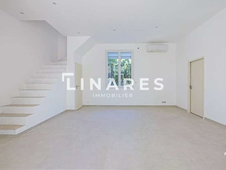 Maison Marseille 11e - 3 chambres - 155m²