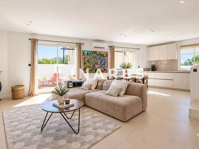 Maison Marseille 11e - 4 chambres - 121m²