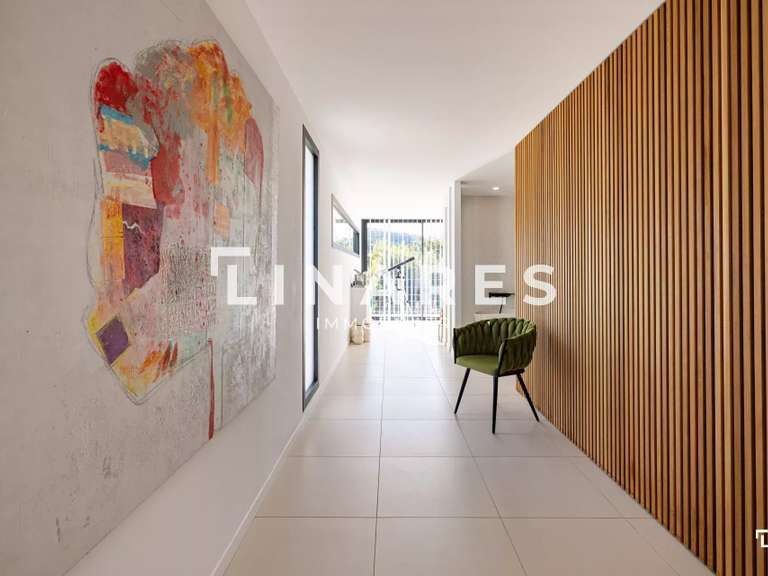 Maison Gémenos - 4 chambres - 310m²