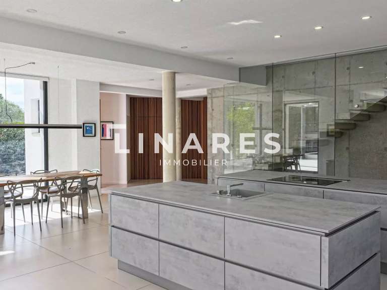 Maison Gémenos - 4 chambres - 310m²