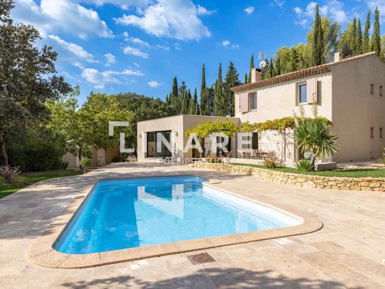 House Rognes - 4 bedrooms - 180m²